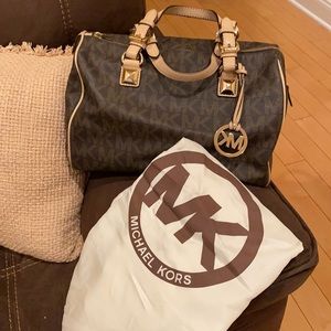Big bag Brand name used good condition